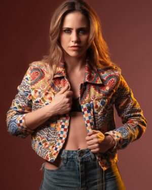 Sofía González Instagram - Ph @nacholunadei ❤️
Mua @jenbmkp 💋

#book #actriz #argentina