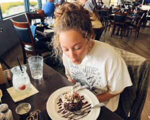 Sofia Rosinsky Instagram - Thank you guys for the lovely birthday messages and the amazing edits on Saturday! Kicked off 17 with some kayaking! Thank you to my family for making the day so special, and to @alexisrosinsky for making sure our buddy NoHo Hank got a VIP spot on the birthday cake.
Also, happy birthday to Benita, who shares my same birthday, and who’s age we are not sure of… but she is still our hairy starlet! More adventures to come! 
#17 #NoHoHank #Barry #BarryHBO