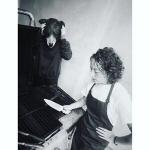 Sofia Rosinsky Instagram - Happy Halloween, cousins 🐻 
#TheBear @thebearfx @jeremyallenwhitefinally #halloween #halloween2022 #thebearfx #yeschef