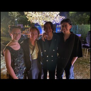 Sofia Rosinsky Instagram - Thank you @primevideo for letting us take part in this beautiful celebration of @lotronprime ! A really wonderful night! Sending huge congratulations to the cast and the crew. Rings of Power hits Prime Video on September 2nd, so be sure to check it out!
Makeup by: @elienmaalouf 
Hair by: @mitchellcantrellbeauty 
@viewpoint.pr @papergirlsonpv #lordoftherings #ringsofpower