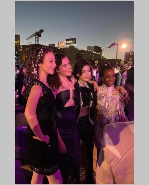 Sofia Rosinsky Instagram - Thank you to @variety for the exciting night! We met some really lovely people. Thank you for inviting us!
#varietypowerofyounghollywood 
Makeup by: @elienmaalouf 
Hair by: @alexander_armand 
Dress tailored by: my momma
