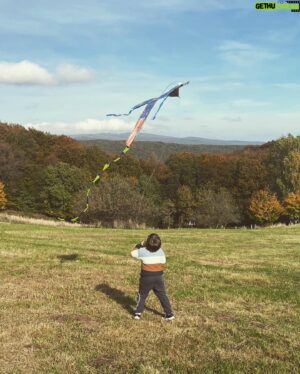 Sofiane Tadjine Instagram - Wild soul … free Spirit … like the divine wind 🤲🙏🦁❤️ #goldenchild#nextgeneration#love#peace#unity 🕊️
