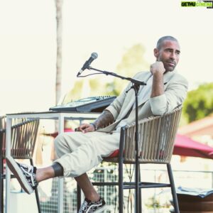 Sofiane Tadjine Instagram - Une place pour chaque chose et chaque chose a sa place… #monsieursofiane  photo @shams.photographie 😎