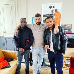 Sofiane Zermani Instagram - NOUS ÉTIONS AVEC LE GROUPE WAGRAM AUJOURD’HUI…. 

L’aventure @nemesismusik & @belem.music est lancée 🔥 
Tellement hâte et merci @sandrinerunser ❤️

Merci pour ta confiance mon frère @lassananemesis ❤️ 

Mon frère @diiasbc sera notre nouveau Directeur Artistique #SahQuelFierté ❤️ 

En parallèle @sansirofilms & @wagramfilms officialisent leur co-production à l’image #Underdogz par le génial @tharealmounirbenali93100 
Merci @arnaudleguilcher @hubercornet ON PART À LA GUERRE LES GARS 🔥🔥🔥 
 
Et enfin merci @bourdoiseau2321 
@olivier_jacobs_ 
de nous recevoir dans votre belle maison pour de nouvelles aventures 🙏🏼🔥
on l’a fait les gars 🤜🏼🤛🏼