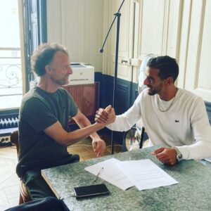 Sofiane Zermani Instagram - NOUS ÉTIONS AVEC LE GROUPE WAGRAM AUJOURD’HUI…. 

L’aventure @nemesismusik & @belem.music est lancée 🔥 
Tellement hâte et merci @sandrinerunser ❤️

Merci pour ta confiance mon frère @lassananemesis ❤️ 

Mon frère @diiasbc sera notre nouveau Directeur Artistique #SahQuelFierté ❤️ 

En parallèle @sansirofilms & @wagramfilms officialisent leur co-production à l’image #Underdogz par le génial @tharealmounirbenali93100 
Merci @arnaudleguilcher @hubercornet ON PART À LA GUERRE LES GARS 🔥🔥🔥 
 
Et enfin merci @bourdoiseau2321 
@olivier_jacobs_ 
de nous recevoir dans votre belle maison pour de nouvelles aventures 🙏🏼🔥
on l’a fait les gars 🤜🏼🤛🏼