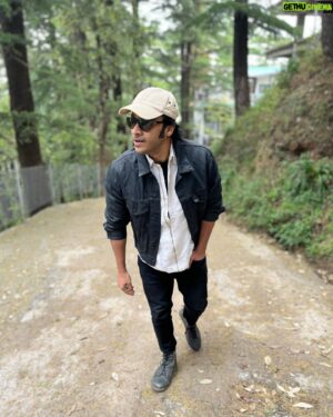 Soham Majumdar Instagram - A journey to the top of the mountain Part 1.

Well no life hasn’t been that dramatic. Although it was raining epiphanies. The weather had the sweetness that summoned the taste of an apple and the people had the kindness of a warm quilt wrapped around in the coldest and harshest of storms. Aah, the red cheeks, those red cheeks, I am going to miss them. Riddled with the soap bubbles and the dried chilli chicken, I feel I consumed the place a little to take it back with me. I come back home re-engineered, hoping to select better songs. More coming soon…