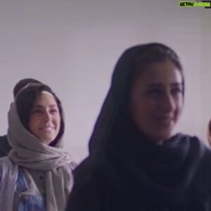Soheil Beiraghi Instagram - احساس خاصی رو دارم تجربه می‌کنم؛عرق سرد دیگه تموم شد... این صحنه‌ از فیلم دقیقا روز اول فیلمبرداری گرفته شد؛ تاریخش بود دهم تیر ماه نود و شش و امروز دهم شهریور نود و هشت...دقیق دو سال و دو ماه از اولین پلان گرفته شده می‌گذره و امروز من در آخرین ایستگاه عرق سرد کارم با فیلم دومم تمام می‌شه...تمام روزهای عرق سرد بماند بین خودم و خودش.

پ.ن: از همه‌ی اسامی که در تیتراژ دیده می‌شوند و همه‌ی اسامی‌ای که دیده نمی‌شوند ولی در تیتراژ آخر هستند ممنونم؛ بدون آن‌ها ممکن نبود.

پ.ن۲: از همین الان در فیلیمو و فروشگاه‌های محصولات فرهنگی
Filimo.com