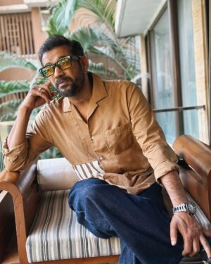 Sohum Shah Instagram - Beige-please ✌🏼

Styling - @stylebyanishi @stutijain1610
HMU - @aditimakeupartistry @hrishidoeshair
Shirt - @Abrahamandthakore