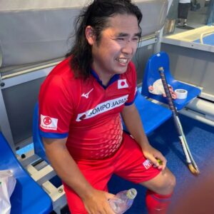 Sōichi Nakaoka Instagram - ホッケーマン中岡

ええ天気や

ホッケーしたくなるね

中岡の影武者作戦で相手を困惑させる

#偽中岡を見分ける為リプレイ検証
#中岡にパスを出した人レッドカード
#中岡に紫外線を集中的に浴びせたろか
#でもホッケーしたいな
#いいねもらっとけ