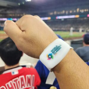 Sōichi Nakaoka Instagram - ロッチ中岡の見方

中岡をいろんな角度から見て楽しんで下さい。

可哀想と言われる中岡はまだまだ未熟！

しかしWBCは最高でした。

#中岡の見方を知りたい人いない
#中岡はどの角度も微妙
#中岡は夜中に酔っ払い長文書いて朝起きて消すロン毛
