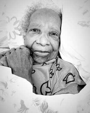Sol Miranda Instagram - um ano sem você. uma certeza: “de todo amor que eu tenho, metade foi tu que me deu”. te amo, vó