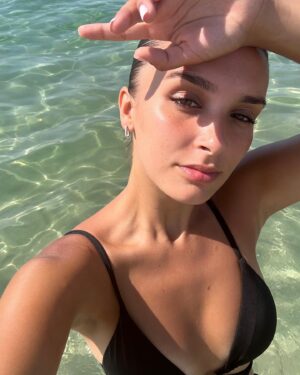 Sola Instagram - 🛥️ 💦🪼🌊🐚🧜‍♀️🐠