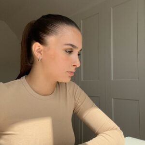 Sola Instagram - Study study study📚

Courage à tous ceux qui passent bientôt des exams , on est ensemble🫡