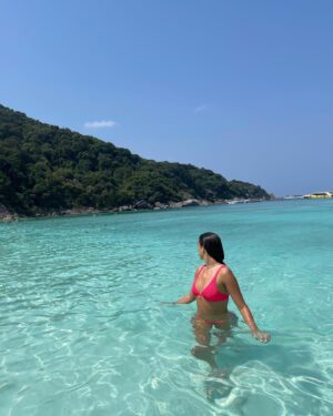 Sola Instagram - Cet endroit paradisiaque 🐠🏝️🛥️🌊👙

J’ai vu Nemo!!Admirez bien la vidéo sous l’eau parce que après ça l’écran de mon téléphone a rendu l’âme 📴