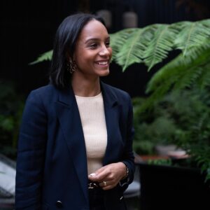 Solange Hilário Instagram - To know where you belong
is the key. 
No need to fit in wrong hands
shrinkled minds
or empty hearts.

Find your essence & thrive with authenticity.

📸 @denisesonnemberg 

#beyou #beyourself #tbt