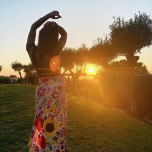 Solange Hilário Instagram - Cheers 🥂

Obrigada a todos, pelas mensagens, pelo carinho e good vibes!
Um novo ciclo que começa ✨
Venham mais 30!

#thankyou #bornday #birthday #30 #thirty #trinta