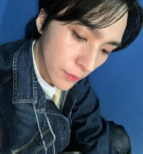Son Dong-woon Instagram - 감사합니다 라이트 축하해요‼️💡🎉🎉🎉