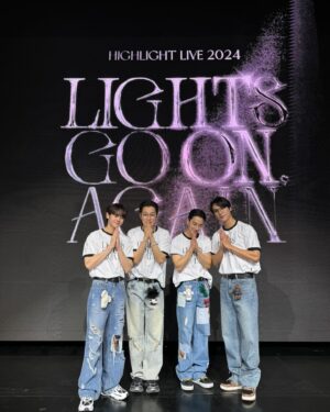 Son Dong-woon Instagram - Lights Go On Again 2024 in Bangkok 너무나 뜨거웠습니다 다시 만날때까지 건강하게 잘 지내주세요😍❤️