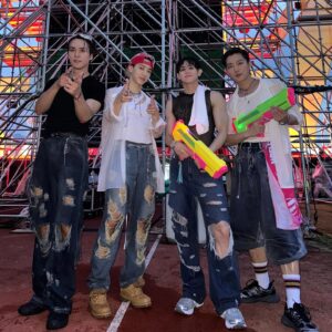 Son Dong-woon Instagram - Waterbomb in Jeju🌴