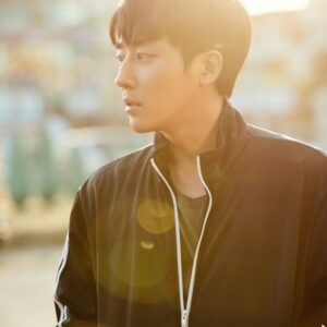Son Ho-jun Instagram - 영화 <크게될놈> 내일 개봉합니다
많은 응원부탁드려요😊
#크게될놈 #4월18일개봉