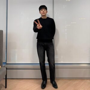 Son Ho-jun Instagram - 