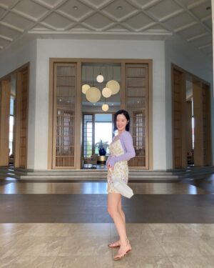 Son Sung-yoon Instagram - 수디와 함께한 테캉스🎾🫶🏻

낯선사람들과의 해외여행이라 걱정했찌만 
완벽적응✨🙌🏻 
테니스와 수디로 하나된 우리 👍🏻😉
여행 추진해줘서 고마워여 @1218_j 💕

(집나간적없는) 포핸드 제발 나한테 (돌아)와주라 🥹
뭔가 알것같았는데 엘보가 또 아픔 
2월에는 같이 쳐여 우리 🤍
