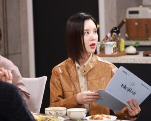 Son Sung-yoon Instagram - 그리고 본업 모먼트 🤍

1. 뭐라는걸까
2. 놀라는걸까
3-4 드라마 막촬의 막씬이라 초집중중 😉
5. 와씨열받네장기윤
6. 얜또뭐라는걸까믿을만한놈인가
7. 헿 사진기다 😆
8. 아이렇게찍는다구요 
9. 뭐라는지모르겠어 
10. 미안합니다 😛