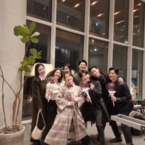 Son Sung-yoon Instagram - 1,2. 비록 상은 못 받았찌만 
더 값졌던 우아한제국 연출부가 하사하신 상장과 상패 ✨

3. 귀염둥이 연출부🤍
4. 귀여운데 똑똑하기까지한 우리 영서감독님 💕
5. 셋트마지막날
6,7,8 야외마지막날
9. 대기하면서 몰래 과자먹다 들킴 😛
10. 치열했던 커피쏘기 (무려 20잔정도가 걸려있었음) 

힘든 순간은 많았지만 인간은 망각의 동물이라자나 
깨달음과 배움만 남기고 
햅피 2024 ✨🙌🏻