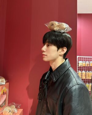 Son Woo-hyeon Instagram - FALLing