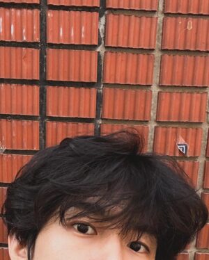 Son Woo-hyeon Instagram - 5월