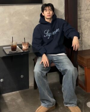 Son Woo-hyeon Instagram - 🧊🍫🎧