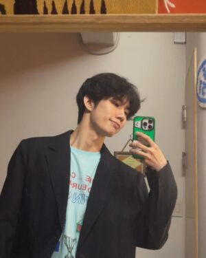 Son Woo-hyeon Instagram - 