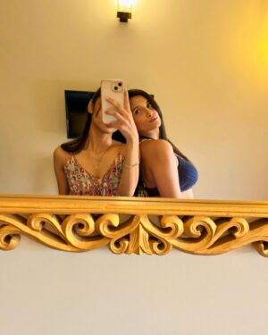 Sonali Sudan Instagram - Mirror Selfie Dump 🥂
#goadiaries