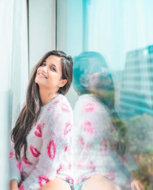 Sonali Sudan Instagram - 7 Years In Mumbai 🫰
Never in my life I imagined, I could stay away from home, alone in a city where I didn’t know a single person for these many years 🥹
Mumbai made me meet the broken and the best part of myself. Countless times I have thought about going back home where life was easy but YOU Mumbai never let me leave and I hope it stays the same. ✨
I still remember my 1st day, Naive, bubbly, sweet girl entering the city with lots of dreams 🥲. I am definitely not doing something which I dreamt of but I still hope Mumbai has a way of giving people happiness. 

Grateful to this city for transforming me from daddy’s lil girl to an independent woman. 💪🏻
Grateful to each person I met, good bad, everybody had a part to play. 

Cheers to living in this city and still dreaming 🥂 
The only thing I am certain about from all the ups and downs, the smile on my face will never fade away. 
Ye Mumbai Hai Meri Jaan 💜
