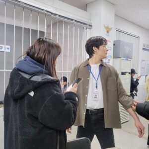 Song Geon-hee Instagram - 태성아, 고마웠어
진심으로 행복했습니다. 
안녕 !🫧