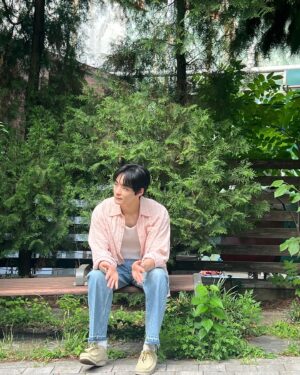 Song Geon-hee Instagram - ☀️