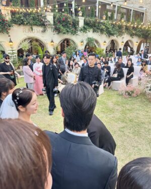 Song Ji-ho Instagram - 사랑하는 기리형 그리고 형수님 결혼 진심으로 축하드립니다💛
두분 앞날에 축복만 가득하길 진심으로 빕니다🎊