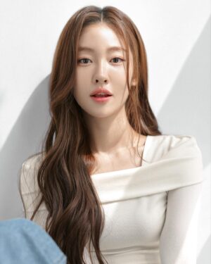 Song Ji-woo Instagram - #profile