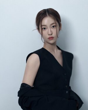 Song Ji-woo Instagram - #2024 #profile