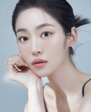 Song Ji-woo Instagram - #profile 🖤