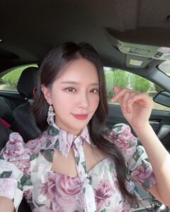 Actress Song Min-gyeong HD Instagram Photos and Wallpapers May 2024
