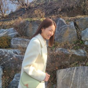 Song Min-ji Instagram - 아쉬워서 
#서른아홉 #강선주 #반전 
#원래내모습