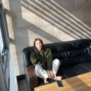 Song Min-ji Instagram - 날씨는추운데햇살은따사로웠던날.