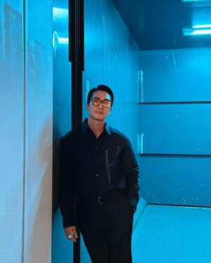 Song Seung-heon Instagram - Demian Lee? 😎 

#플레이어2
#player2
#tving 

#tvN
#플레이어2_꾼들의전쟁
#ThePlayer2_MasterofSwindlers

@tvn_drama
@tving.official