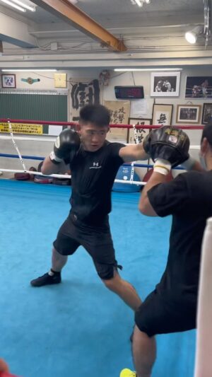 Song Yadong Instagram - 刺拳～