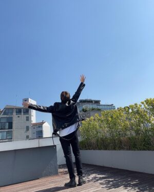 Song Yu-vin Instagram - 라이더✈️

#지금#아니면#못입어#ㅠㅠ