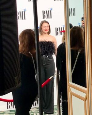Sonya Belousova Instagram - My most favorite event of the year. Thank you @bmi for all the love! Feeling lucky and grateful for another BMI Award, this time for #TheThingAboutPam. This is such an honor. And what an incredible night! Thank you to the absolute legend and our brilliant showrunner @jennybgoode for bringing Giona & I on this adventure, love you to the moon and back!! And thank you BMI and @reema.iqbal for your continued support and for being amazing! ❤️🎶❤️