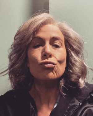 Sonya Walger Instagram - You know what’s fun? When the show you love is loved by others too. So proud to be a part of this astonishing show. Also really glad I don’t look like this. Yet. @forallmankind_