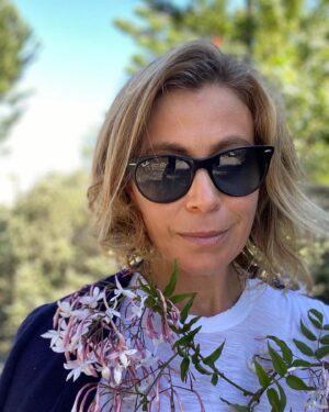 Sonya Walger Instagram - More from my walk. Finding 5 things I’m grateful for is easy on these beautiful days. Sending love to you all.