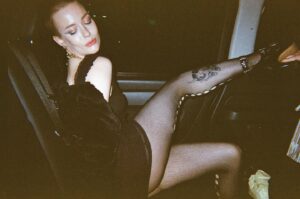 Sophia Brown Instagram - <333333333
some love life moments I caught on film.